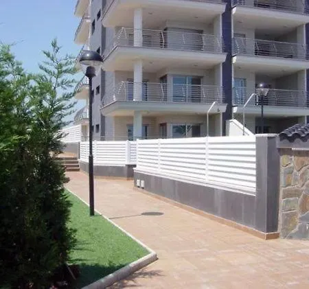 Gilmar Apartments: Beachfront Luxury With Pool And Parking In * Peniscola