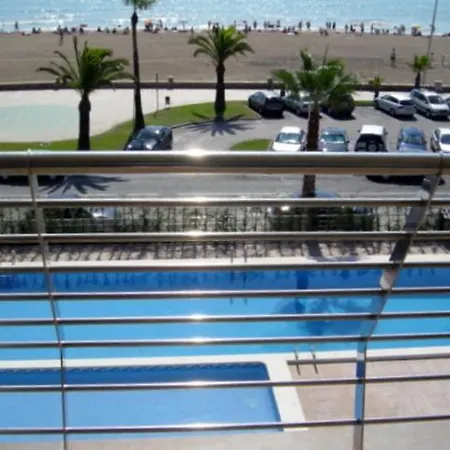 Gilmar Apartments: Beachfront Luxury With Pool And Parking In Peniscola
